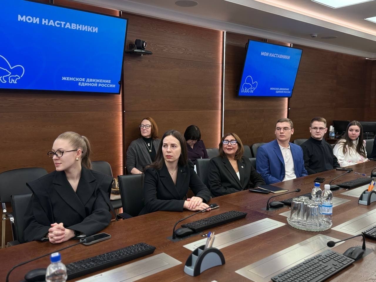 В ХантыМансийске стартовал муниципальный этап III сезона проекта «Мои наставники» В ХантыМансийске стартовал муниципальный этап III сезона проекта «Мои наставники»