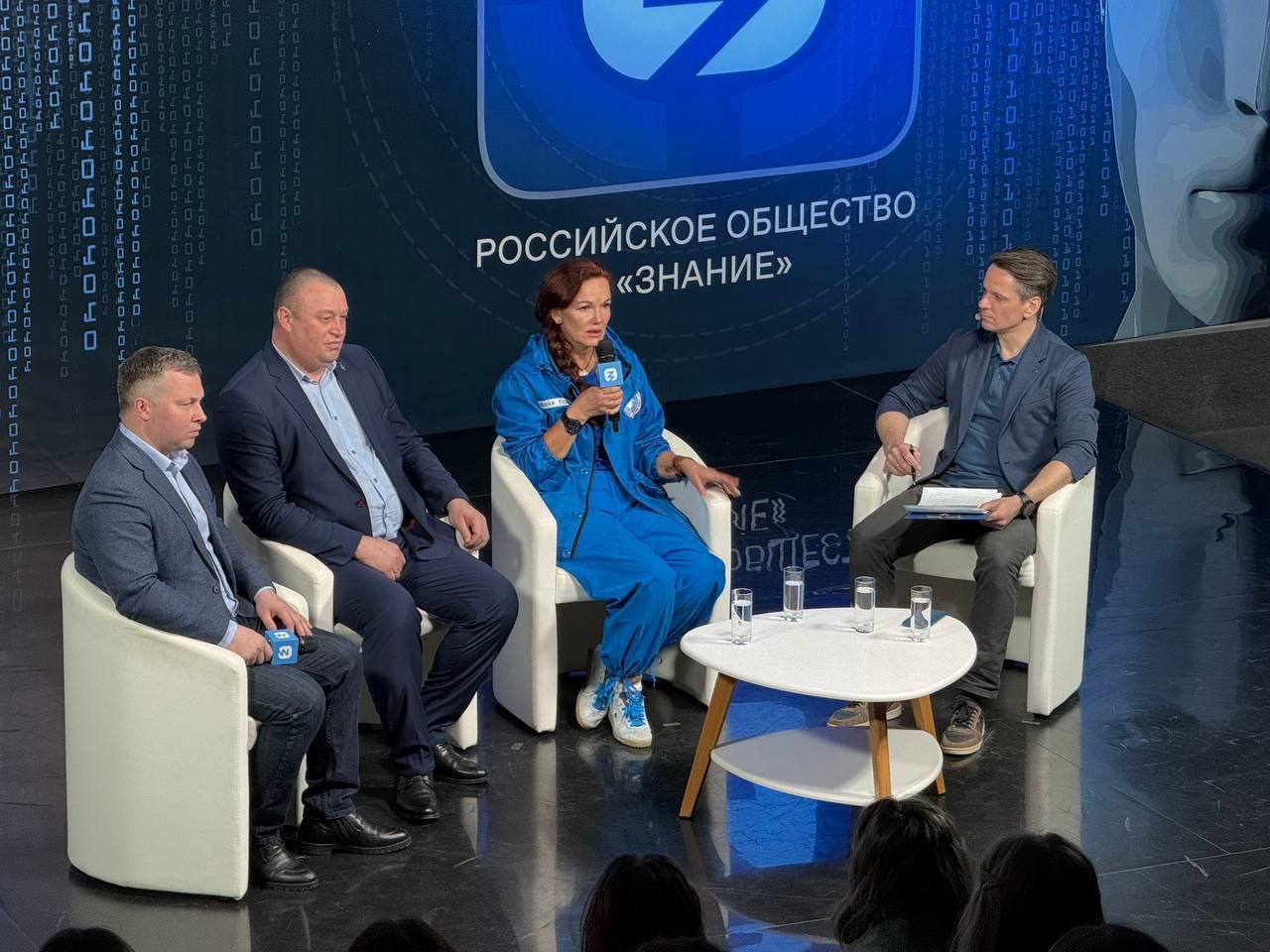 «Мы становимся глазами, руками и ногами для бойцов» «Мы становимся глазами, руками и ногами для бойцов»