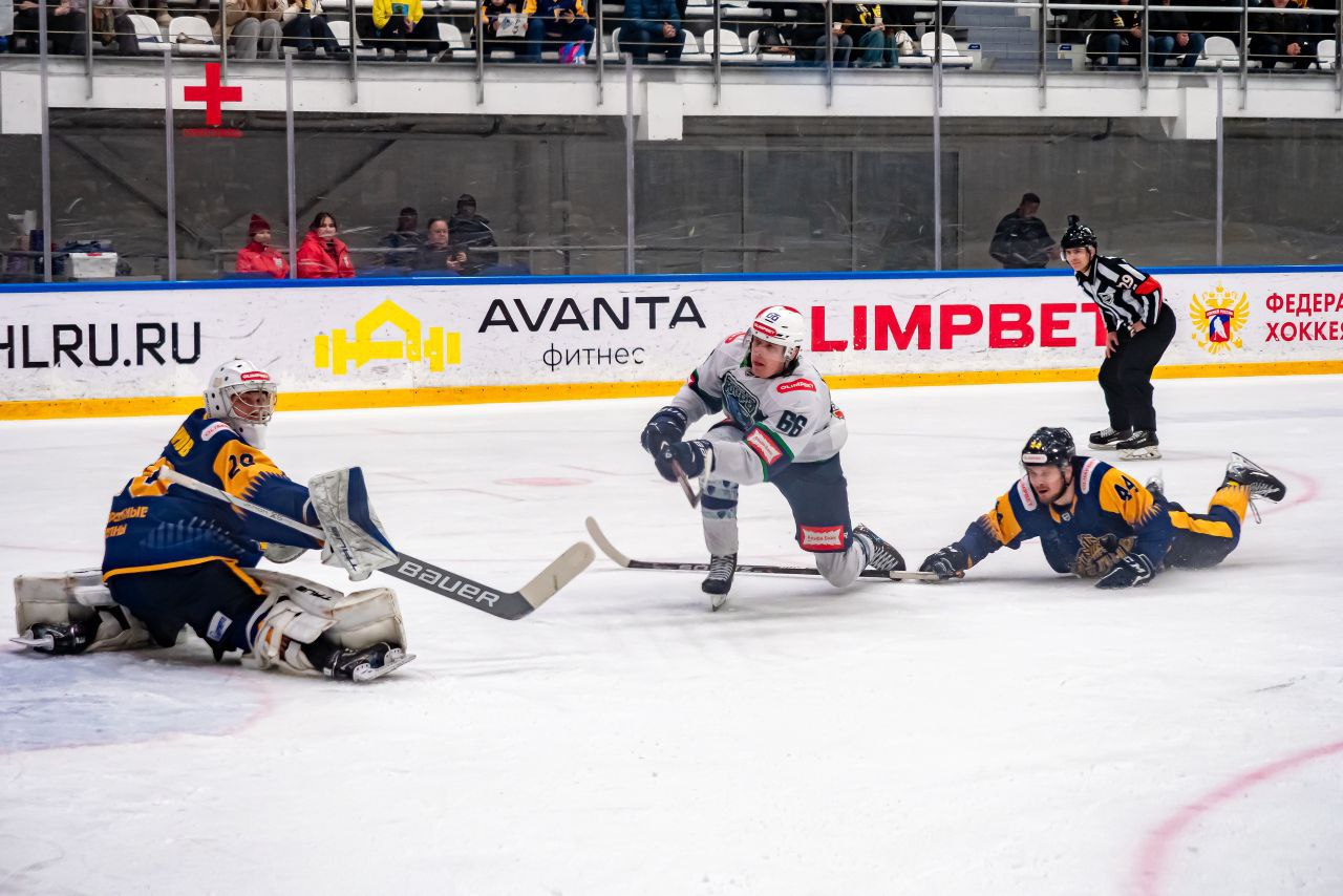 «Югра» разгромила аутсайдера ВХЛ, установив очередной рекорд лиги «Югра» разгромила аутсайдера ВХЛ, установив очередной рекорд лиги