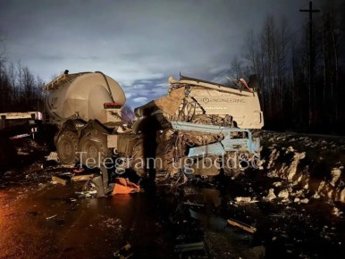В Югре водитель, лишенный права управления транспортными средствами, совершил ДТП
