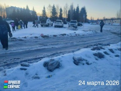 Было - стало.. 24 марта мы опубликовали фотографии от подписчицы на которых площадь аэропорта засыпанная снегом