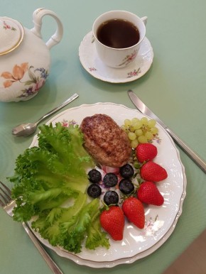 Сочные мясные котлеты с кабачком: просто и вкусно