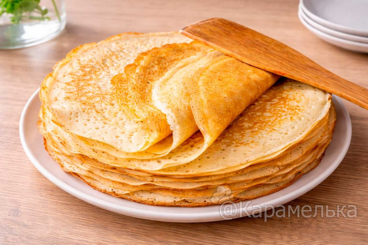 Дрожжевые блины на молоке: легкие и ароматные для уютного утра