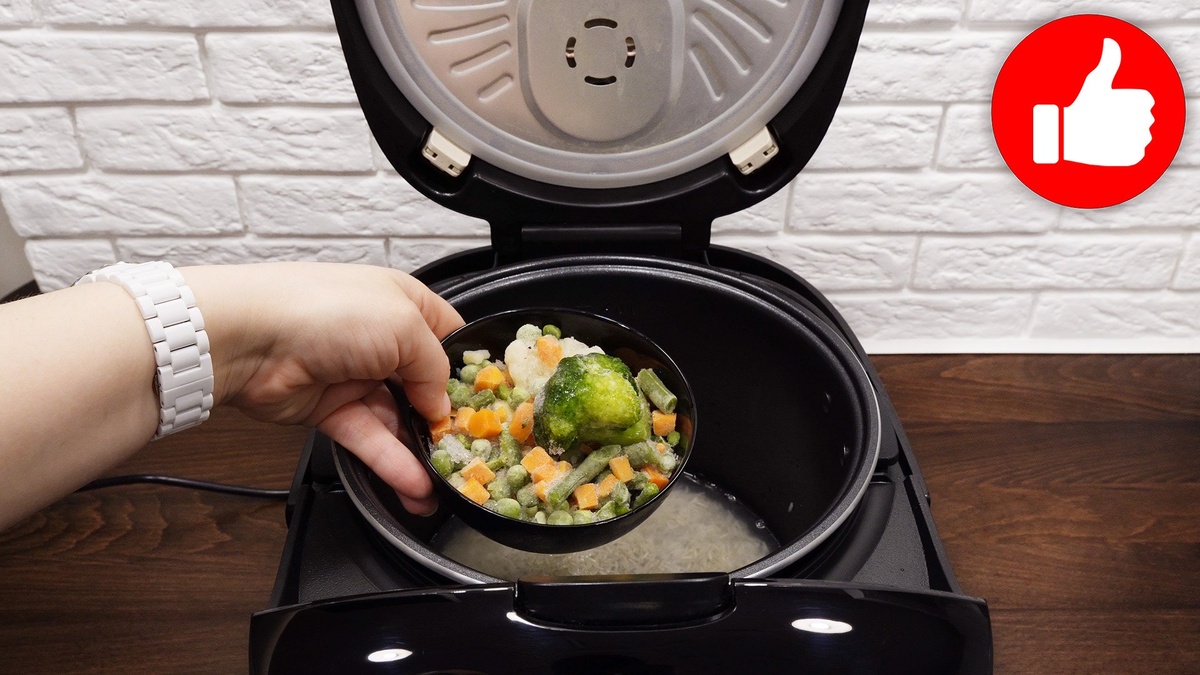 Рис с замороженными овощами: идеальный выбор для обеда или ужина