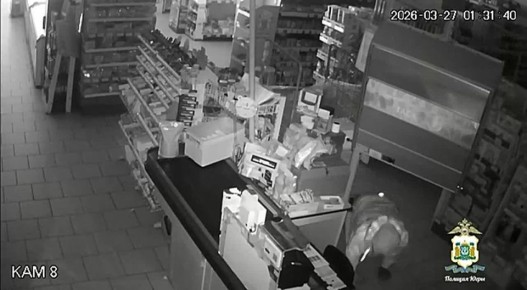 В Сургутском районе полицейские раскрыли кражу из сетевого магазина В дежурную часть ОМВД России по Сургутскому району поступило заявление от директора одного из сетевых магазинов п.Солнечный. По словам менеджера...