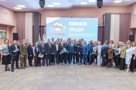 Дмитрий Кощенко: Еще одним важным событием сегодняшнего дня стала встреча с активистами местного отделения партии «Единая Россия».