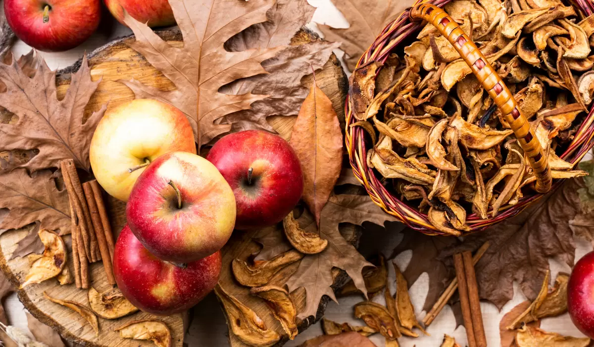 Как правильно подкормить сад осенью