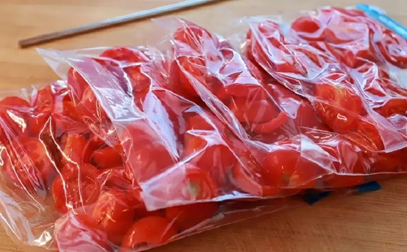 Секреты замораживания помидоров: наслаждайтесь вкусом лета круглый год