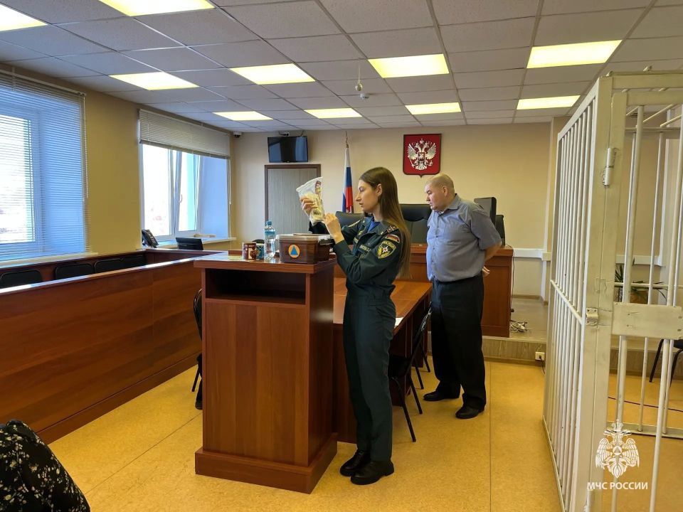 Инструктаж по пожарной безопасности прошли работники Кондинского районного суда