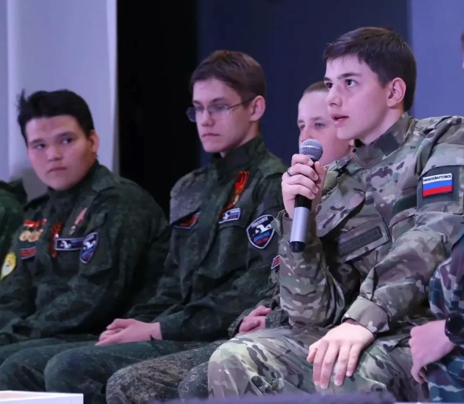 ПОИСКОВОЕ ДВИЖЕНИЕ. В школе №44 состоялась пресс-конференция по итогам весеннего этапа патриотической акции «Вахта Памяти - 2026» ПОИСКОВОЕ ДВИЖЕНИЕ. В школе №44 состоялась пресс-конференция по итогам весеннего этапа патриотической акции «Вахта Памяти - 2026»