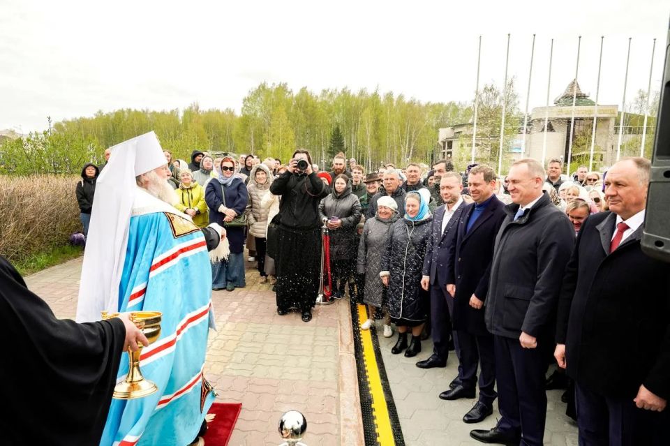 В Ханты-Мансийске заложили камень в основание храма в память о жертвах репрессий В Ханты-Мансийске заложили камень в основание храма в память о жертвах репрессий