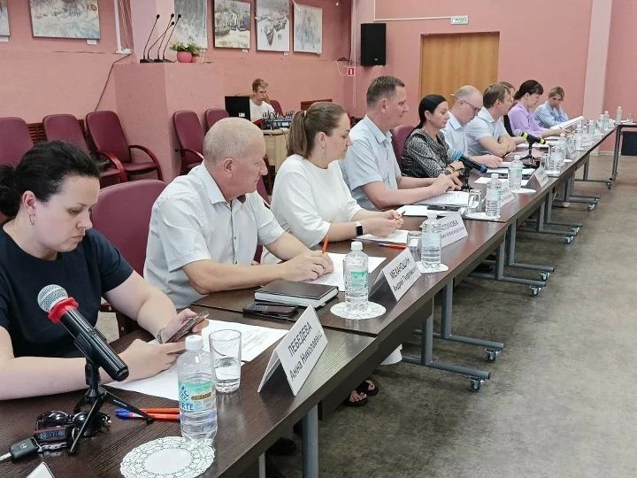 Общественная палата города четвертого состава на своем втором заседании рассмотрела ряд вопросов, связанных с благоустройством Нижневартовска и подготовкой объектов теплоснабжения города к работе в осенне-зимний период