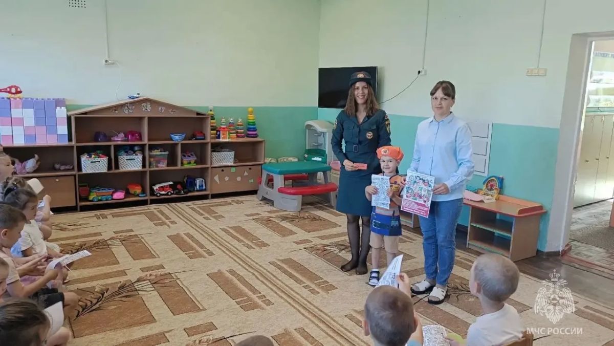 Акция "Юный помощник МЧС" прошла в Березовском районе Акция "Юный помощник МЧС" прошла в Березовском районе