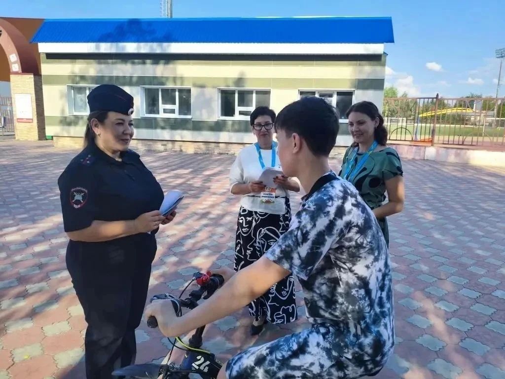 Общественность и Госавтоинспекция Югры вместе за "Безопасное лето" Общественность и Госавтоинспекция Югры вместе за "Безопасное лето"