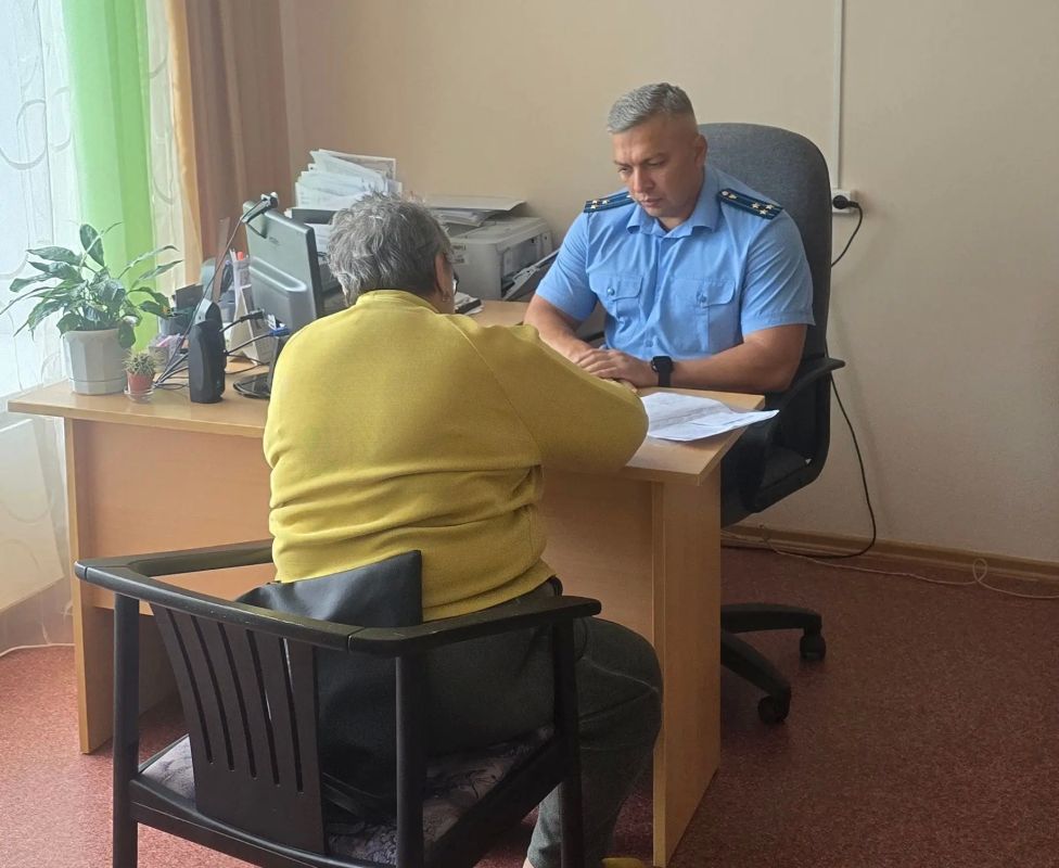 Прокурором города Нижневартовска проведен личный прием участников специальной военной операции и членов их семей Прокурором города Нижневартовска проведен личный прием участников специальной военной операции и членов их семей