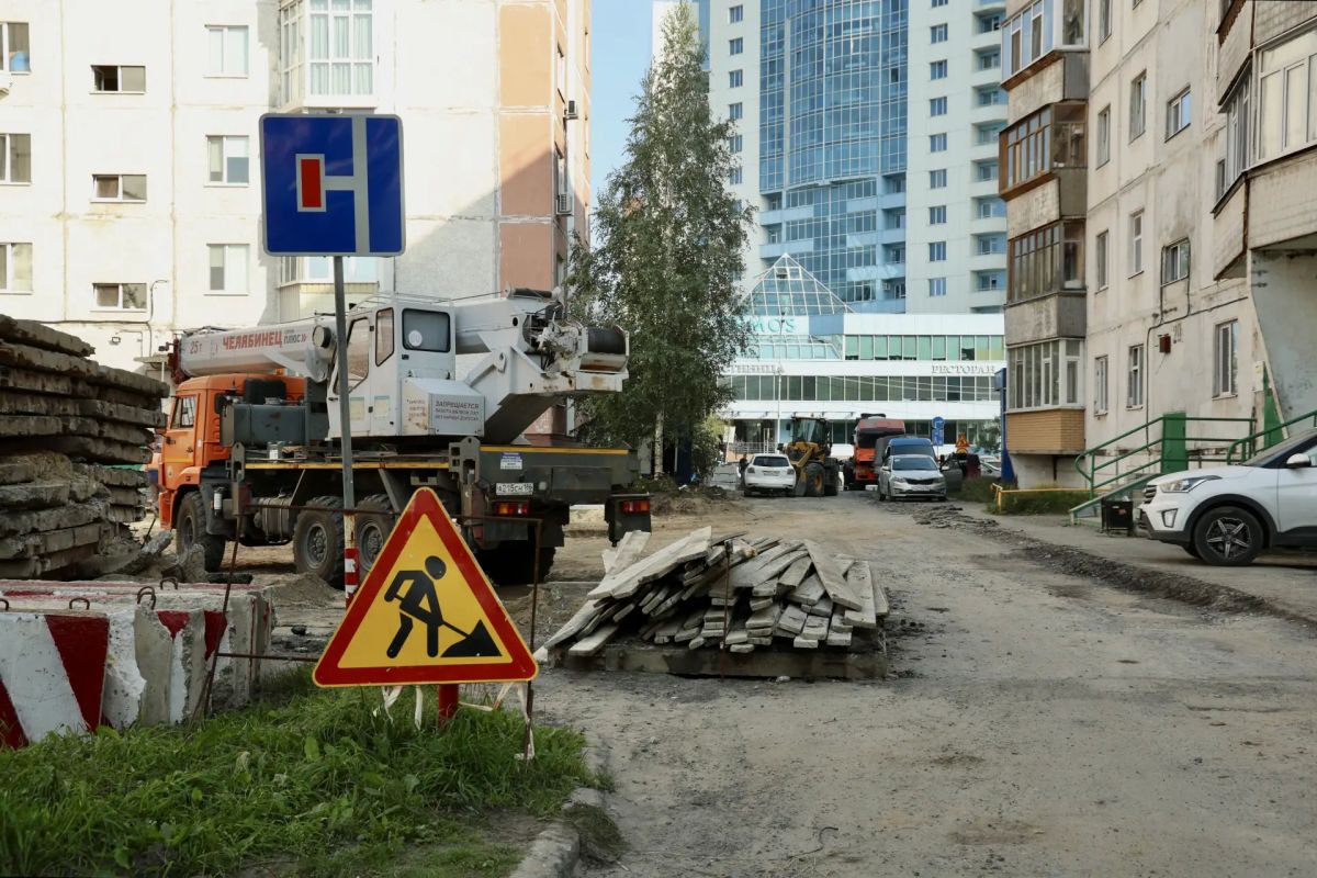 В Сургуте продолжается благоустройство дворовых территорий В Сургуте продолжается благоустройство дворовых территорий