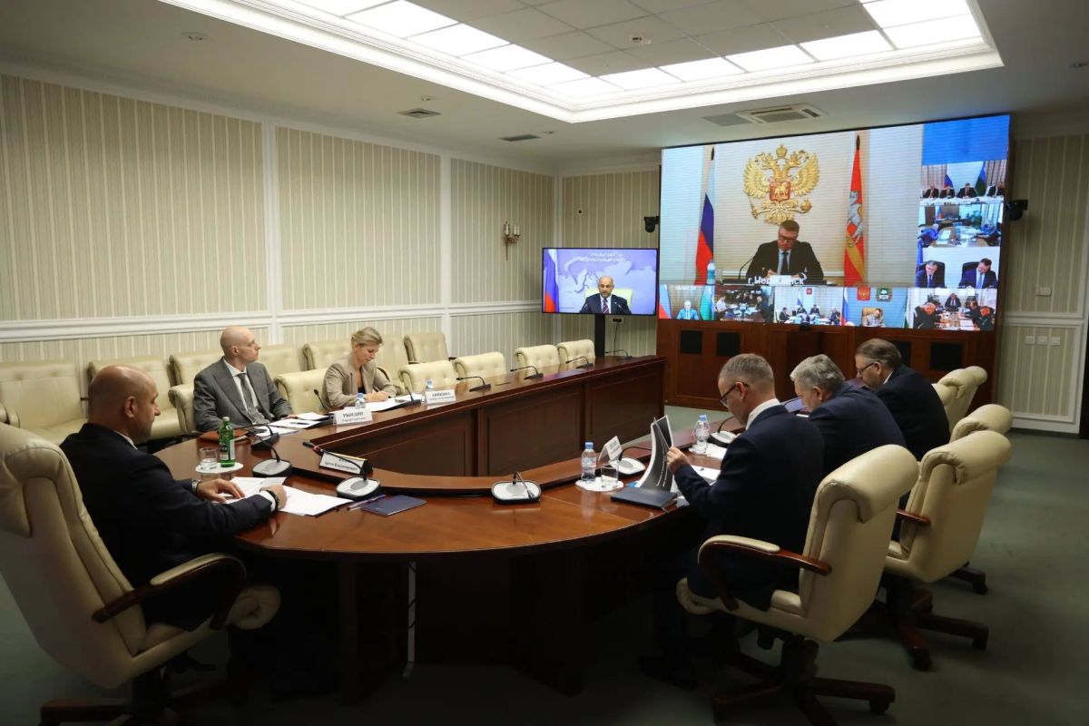 Артём Жога: Провел совещание по подготовке Уральского федерального округа к отопительному сезону Артём Жога: Провел совещание по подготовке Уральского федерального округа к отопительному сезону
