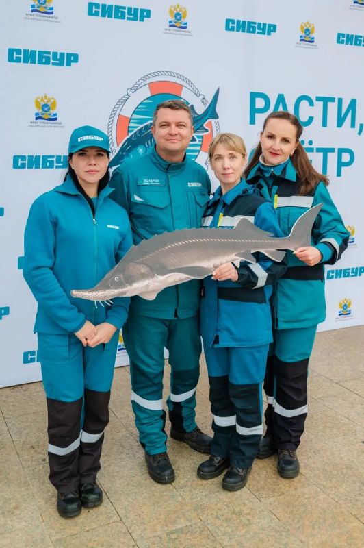 В Нижневартовске в Обь выпустили 3000 мальков краснокнижного сибирского осетра В Нижневартовске в Обь выпустили 3000 мальков краснокнижного сибирского осетра