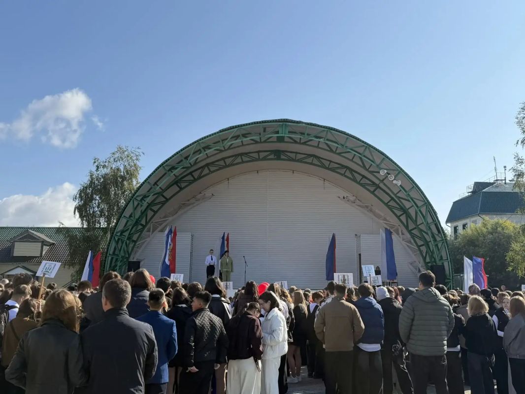 Госавтоинспекция напоминает о безопасности на дорогах в День знаний Госавтоинспекция напоминает о безопасности на дорогах в День знаний