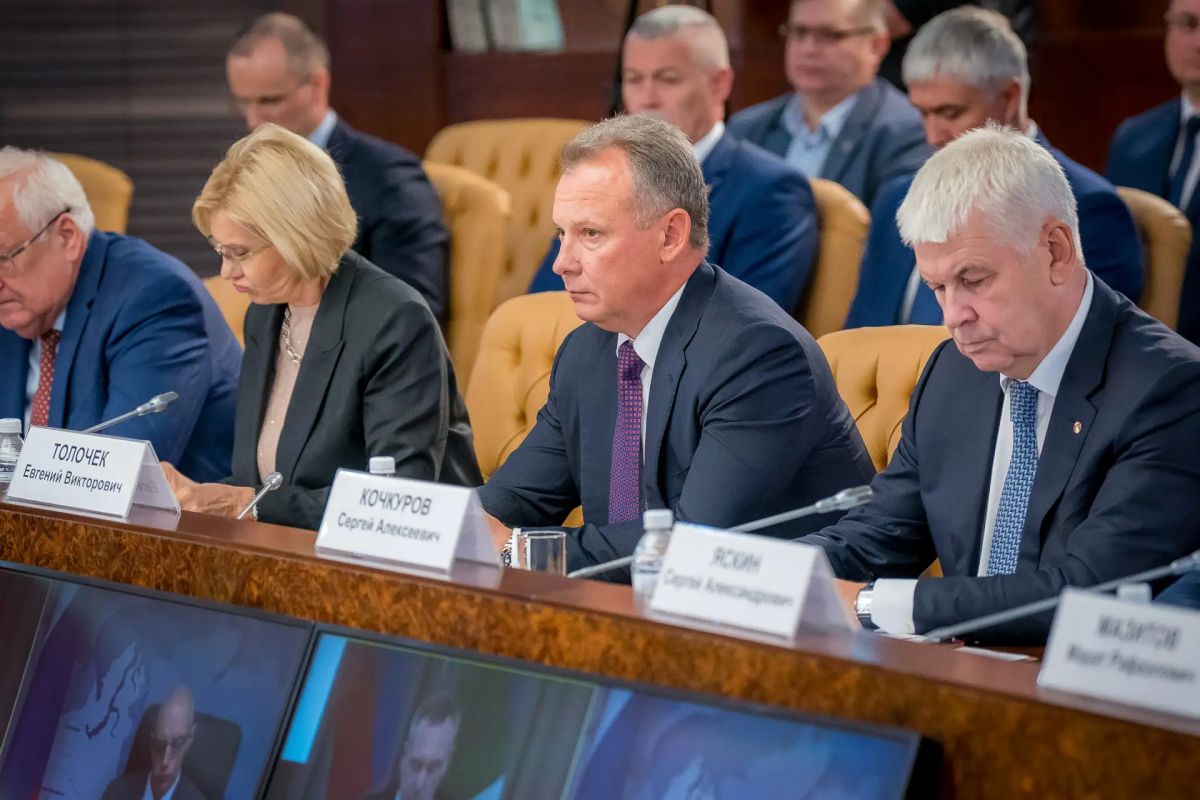 Руслан Кухарук: Подвели итоги ежегодного конкурса «Черное золото Югры» – знакового мероприятия для нашего округа, которое более 25 лет объединяет лучших специалистов нефтегазовой отрасли Руслан Кухарук: Подвели итоги ежегодного конкурса «Черное золото Югры» – знакового мероприятия для нашего округа, которое более 25 лет объединяет лучших специалистов нефтегазовой отрасли