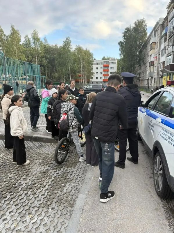 Сотни жителей Югры стали участниками профилактических мероприятий в рамках акции «Внимание, дети!» Сотни жителей Югры стали участниками профилактических мероприятий в рамках акции «Внимание, дети!»