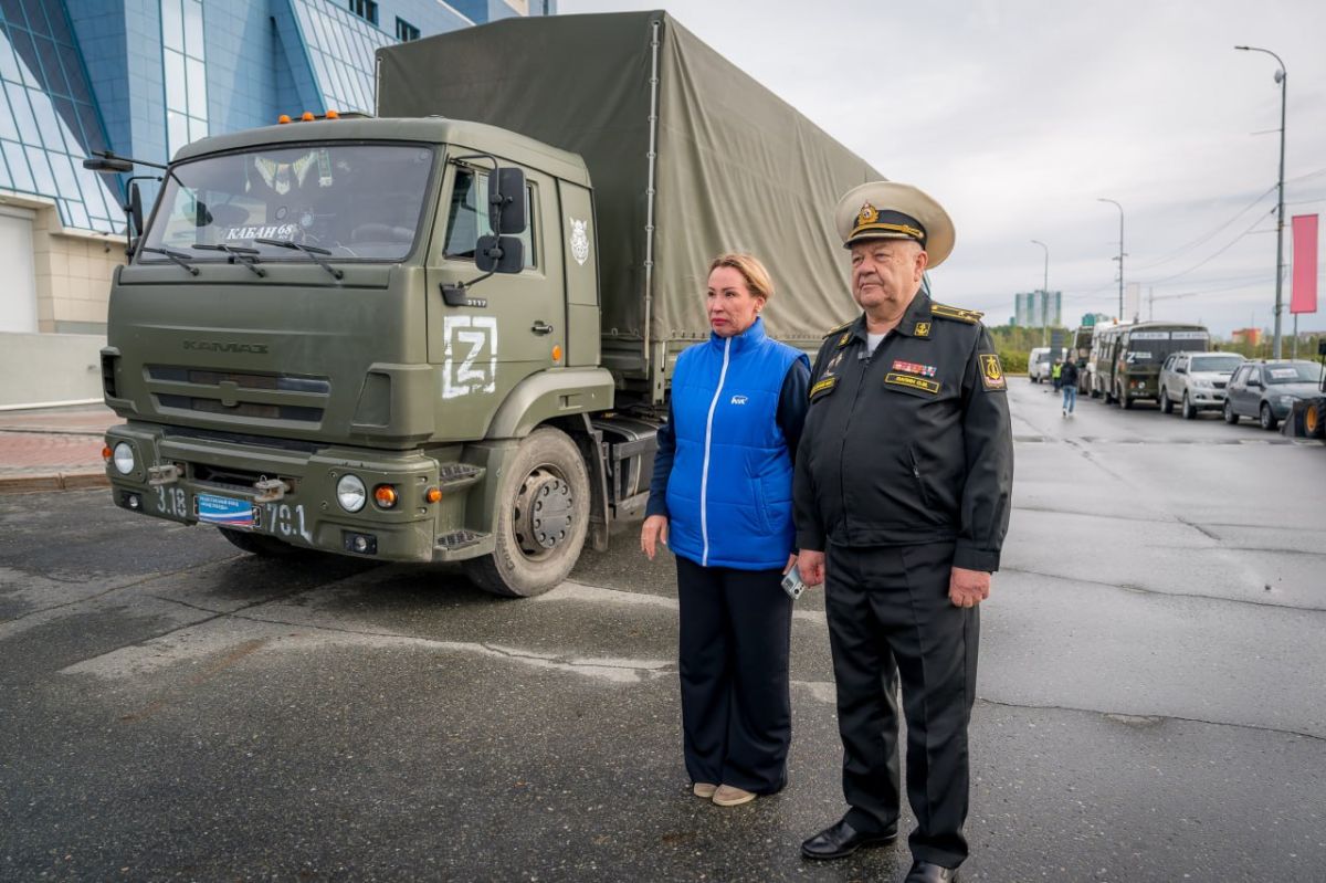 Из Югры на передовую отправили очередной гуманитарный конвой Из Югры на передовую отправили очередной гуманитарный конвой