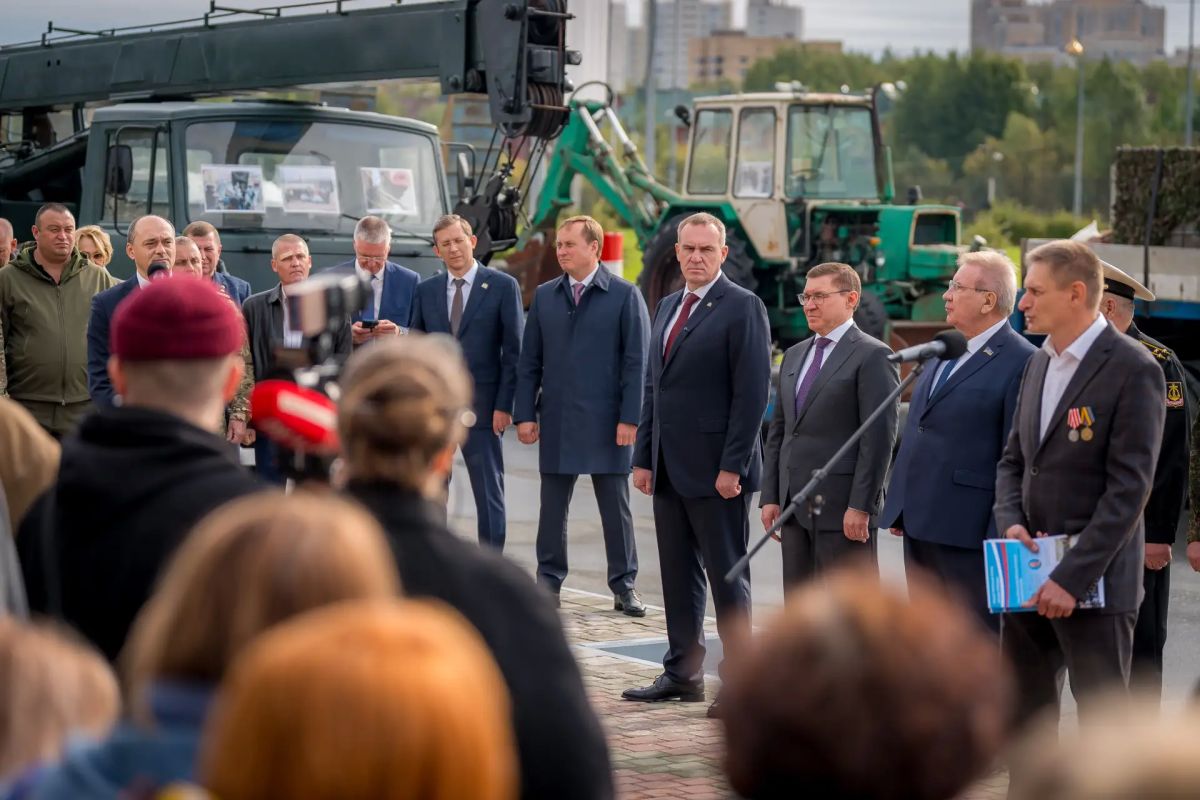 Руслан Кухарук: Более 24 000 единиц техники и специального оборудования с начала проведения СВО доставлено из Югры на передовую нашим бойцам. Руслан Кухарук: Более 24 000 единиц техники и специального оборудования с начала проведения СВО доставлено из Югры на передовую нашим бойцам.