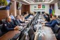 Комитет по социальной политике обсудил благоустройство детских пространств и профилактику несанкционированной торговли на территории города