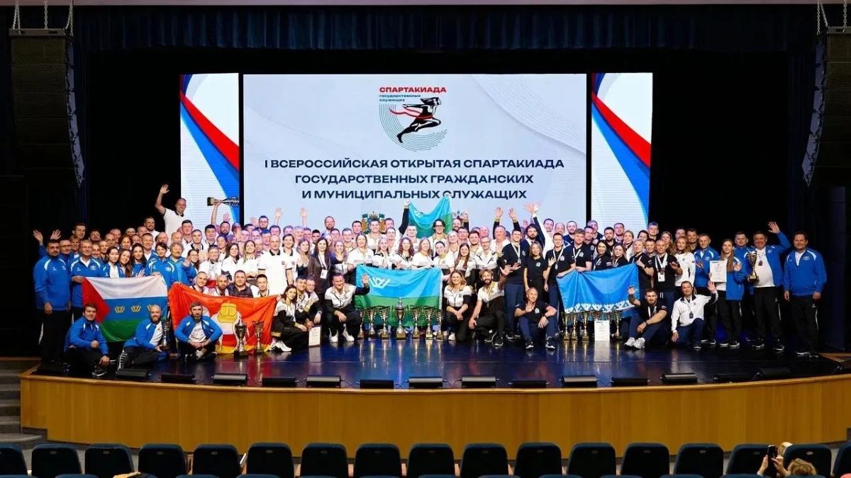 Чёрно-бело-золотые, вы лучшие! Чёрно-бело-золотые, вы лучшие!