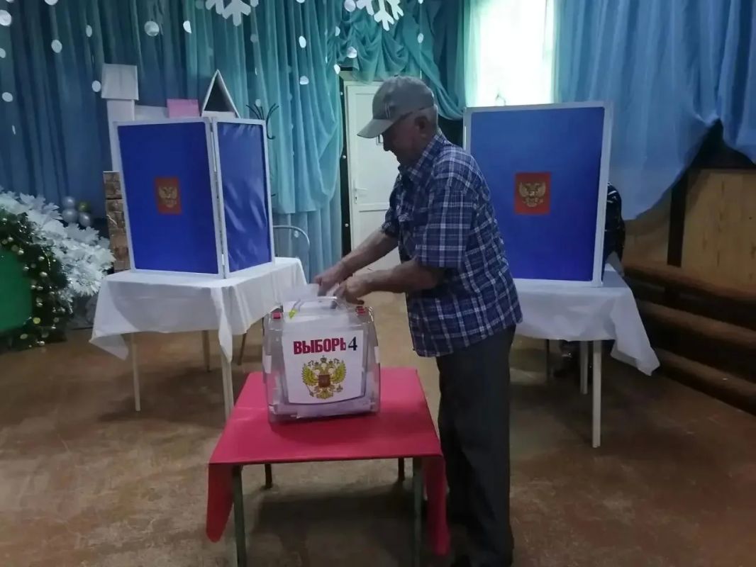 В Югре продолжается голосование жителей, проживающих в труднодоступных местностях В Югре продолжается голосование жителей, проживающих в труднодоступных местностях