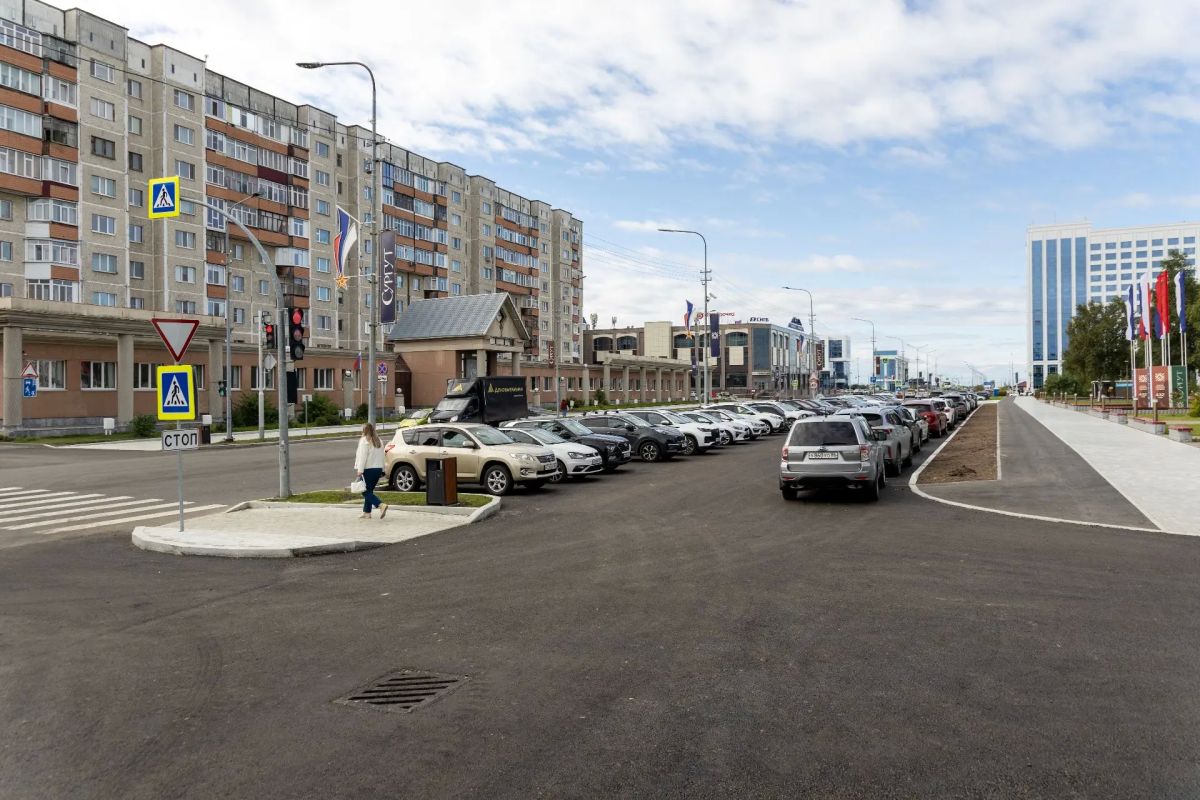 В Сургуте завершается масштабная дорожно-ремонтная кампания В Сургуте завершается масштабная дорожно-ремонтная кампания