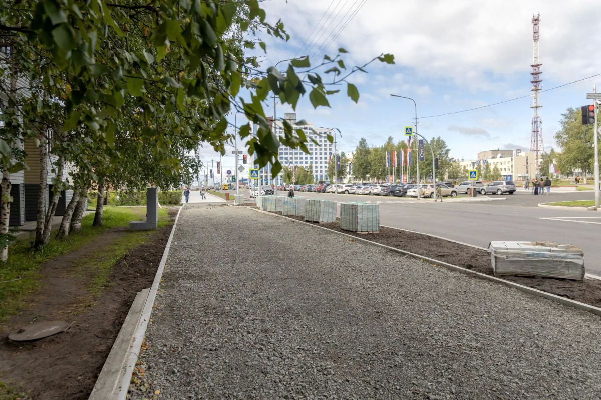 В Сургуте завершается масштабная дорожно-ремонтная кампания В Сургуте завершается масштабная дорожно-ремонтная кампания