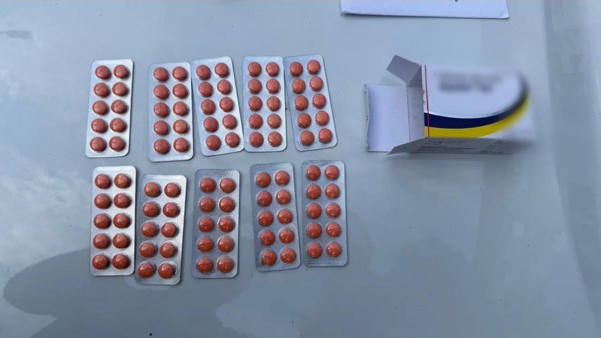 Жителя Нижневартовска поймали на почте с запрещенкой из Индии Жителя Нижневартовска поймали на почте с запрещенкой из Индии