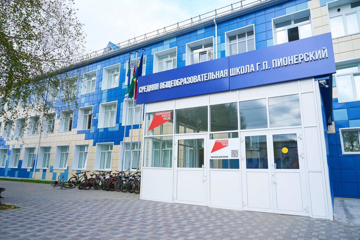 Руслан Кухарук: С главой Советского района Евгением Ивановичем Буренковым, командой Правительства Югры и депутатами в ходе рабочей поездки проинспектировали ключевые объекты социальноинфраструктурного развития территории Руслан Кухарук: С главой Советского района Евгением Ивановичем Буренковым, командой Правительства Югры и депутатами в ходе рабочей поездки проинспектировали ключевые объекты социальноинфраструктурного развития территории