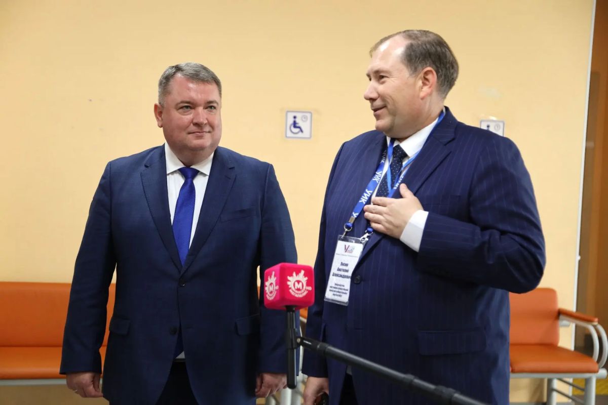 Дмитрий Кощенко: Вместе с коллегами, председателем Территориальной избирательной комиссии и представителями общественности проверил избирательные участки Нижневартовска перед выборами Дмитрий Кощенко: Вместе с коллегами, председателем Территориальной избирательной комиссии и представителями общественности проверил избирательные участки Нижневартовска перед выборами