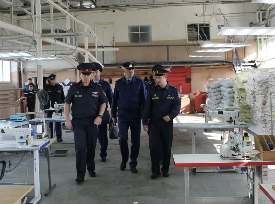 Прокурор автономного округа Дмитрий Попов осуществил проверку исправительной колонии №15 Прокурор автономного округа Дмитрий Попов осуществил проверку исправительной колонии №15