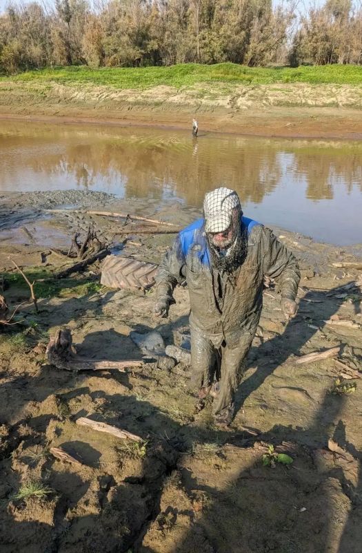 Рыбак чуть не утонул в болоте Рыбак чуть не утонул в болоте