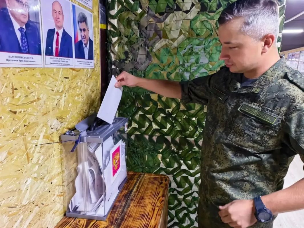 В ДНР накануне свой голос отдали югорские бойцы — участники СВО В ДНР накануне свой голос отдали югорские бойцы — участники СВО