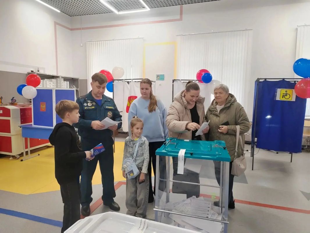 Голосуем вместе со всей страной! Голосуем вместе со всей страной!