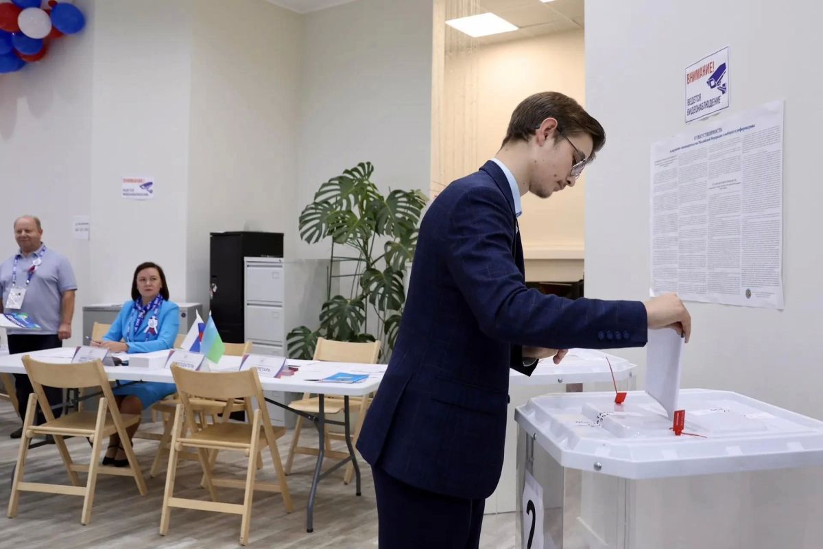 Молодёжь Сургута активно голосует за будущее страны Молодёжь Сургута активно голосует за будущее страны