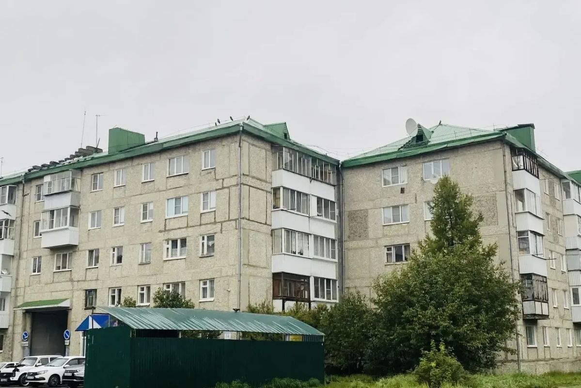 По итогам личного приема прокурора округа произведен ремонт крыши многоквартирного дома