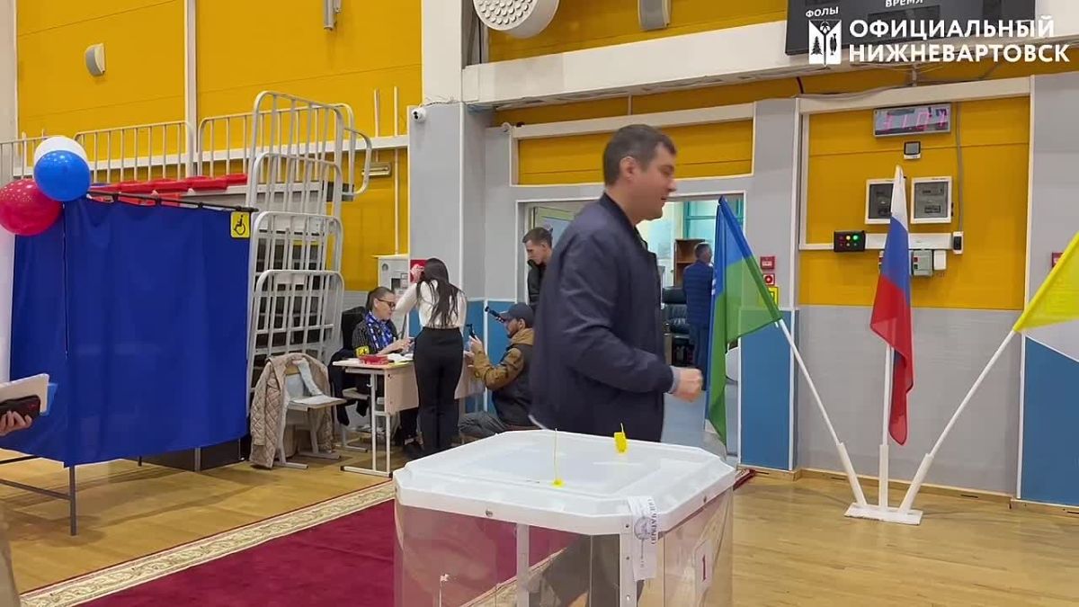 В первый день выборов Уполномоченный по правам человека в Югре Наталья Стребкова посетила избирательные участки Нижневартовска