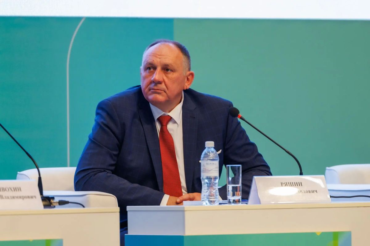 Максим Ряшин: Вместе с участниками и экспертами форума-выставки «Изюминки комфорта» обсудили каким должен быть город семейного комфорта Максим Ряшин: Вместе с участниками и экспертами форума-выставки «Изюминки комфорта» обсудили каким должен быть город семейного комфорта