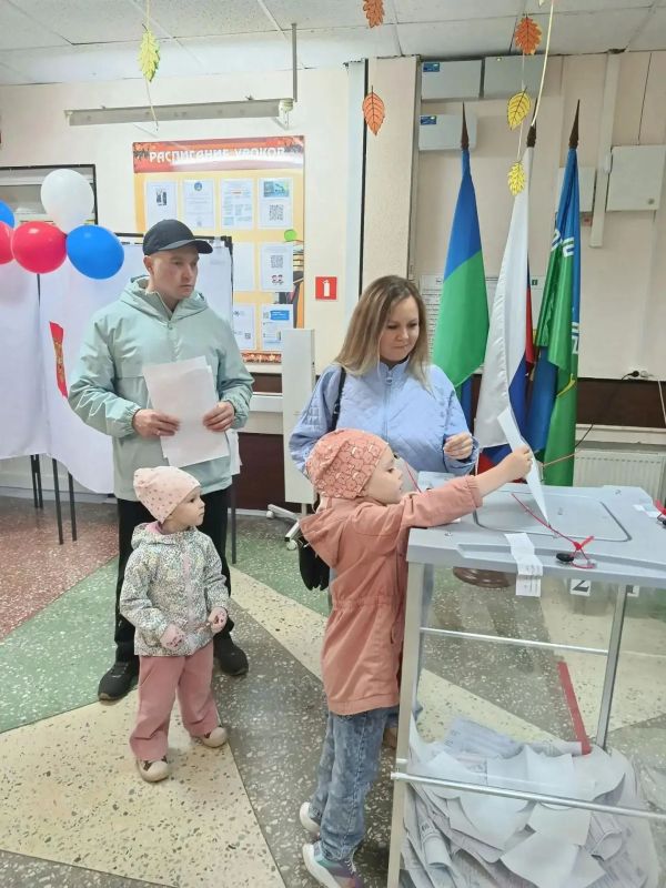 В Югре продолжается голосование на выборах в Государственную Думу РФ, Думу Ханты-Мансийского автономного округа, Тюменскую областную Думу, а также в представительные органы муниципальных образований В Югре продолжается голосование на выборах в Государственную Думу РФ, Думу Ханты-Мансийского автономного округа, Тюменскую областную Думу, а также в представительные органы муниципальных образований