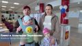 На выборы всей семьёй!. Родители берут на выборы детей, чтобы показать им, насколько важно реализовать своё право голоса