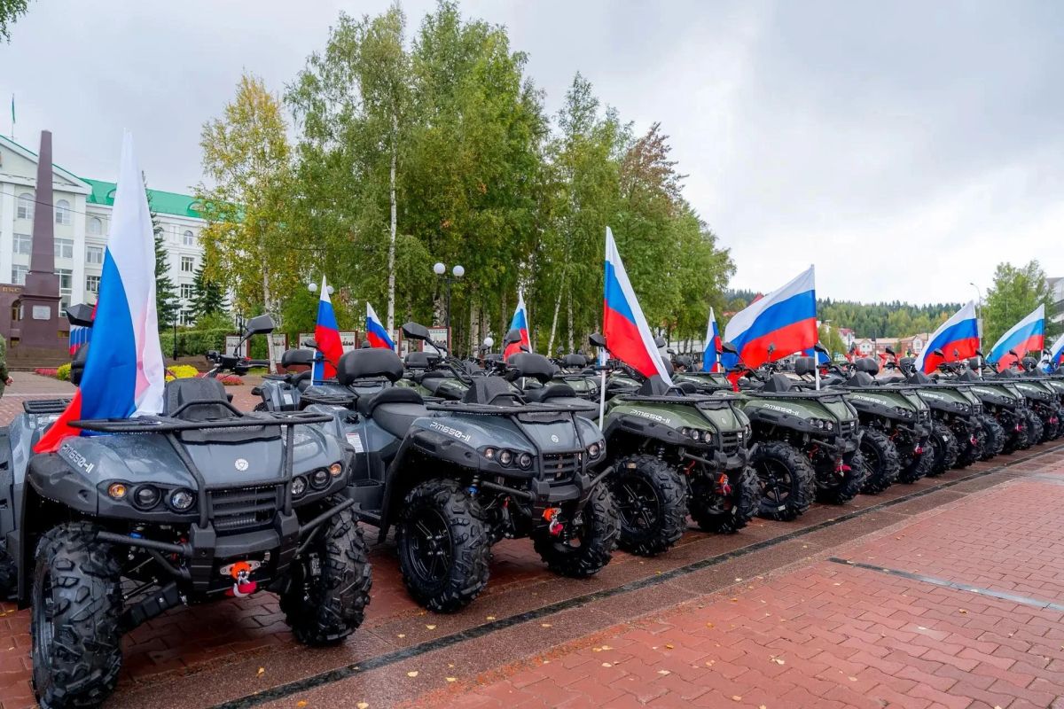 Вчера из Югры ушла очередная партия гуманитарного груза в зону проведения специальной военной операции Вчера из Югры ушла очередная партия гуманитарного груза в зону проведения специальной военной операции