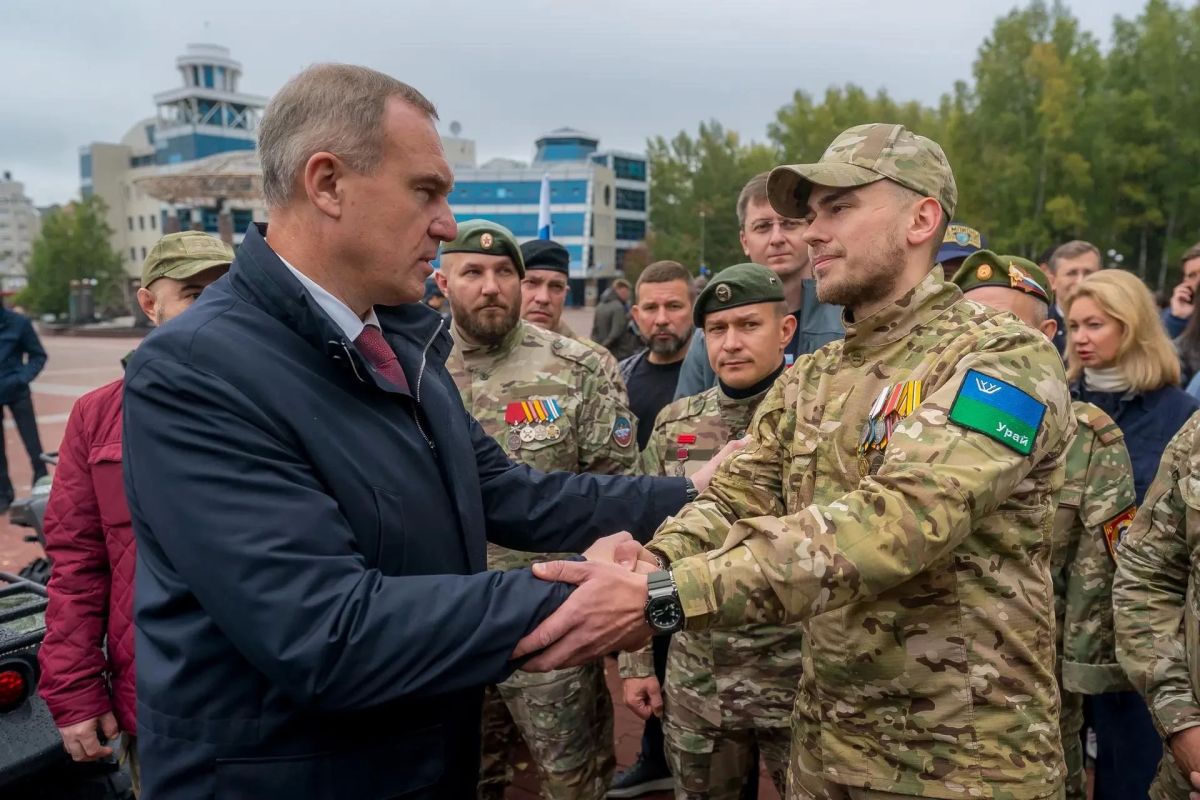 Вчера из Югры ушла очередная партия гуманитарного груза в зону проведения специальной военной операции Вчера из Югры ушла очередная партия гуманитарного груза в зону проведения специальной военной операции