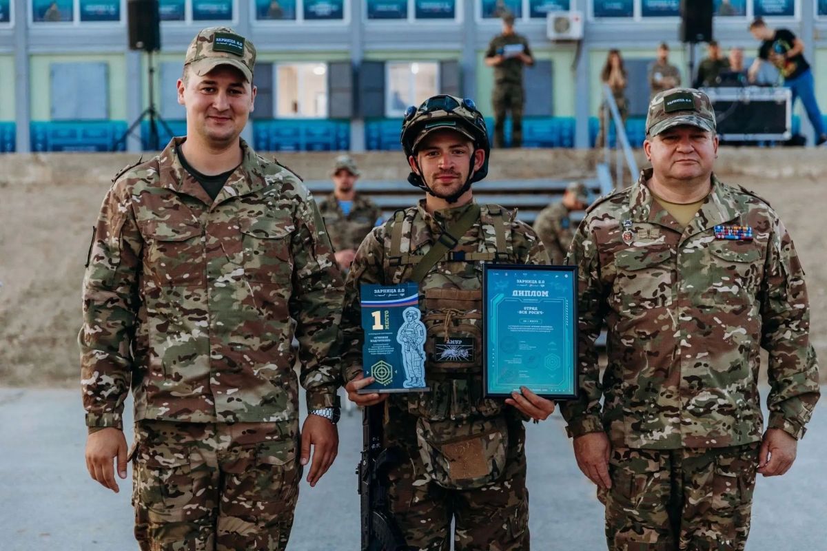 «РОСИЧ» — в числе лучших: сургутяне завоевали серебро «Зарницы 2.0» «РОСИЧ» — в числе лучших: сургутяне завоевали серебро «Зарницы 2.0»