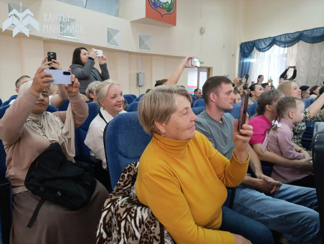 27 маленьких хантымансийцев сегодня стали юными спасателями 27 маленьких хантымансийцев сегодня стали юными спасателями