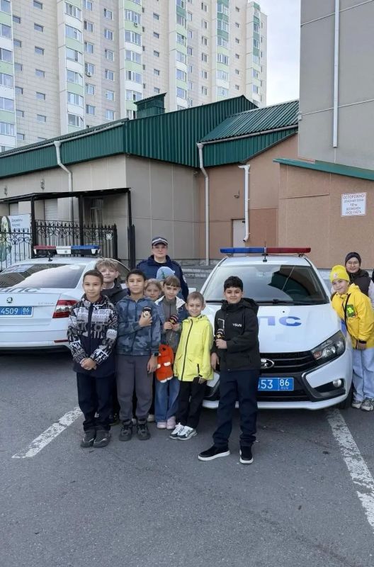 ЭКСКУРСИЯ В ГОСАВТОИНСПЕКЦИЮ ЭКСКУРСИЯ В ГОСАВТОИНСПЕКЦИЮ